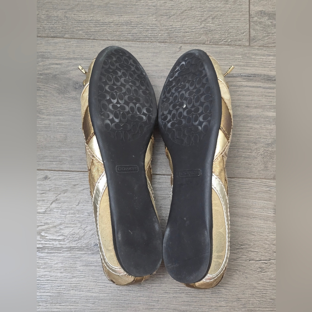 Coach Ariell Gold Tan Monogram Ballet Flats Size 7 Comfy Streetwear Metallic - Picture 9 of 9